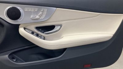 ドア内側の汚れ